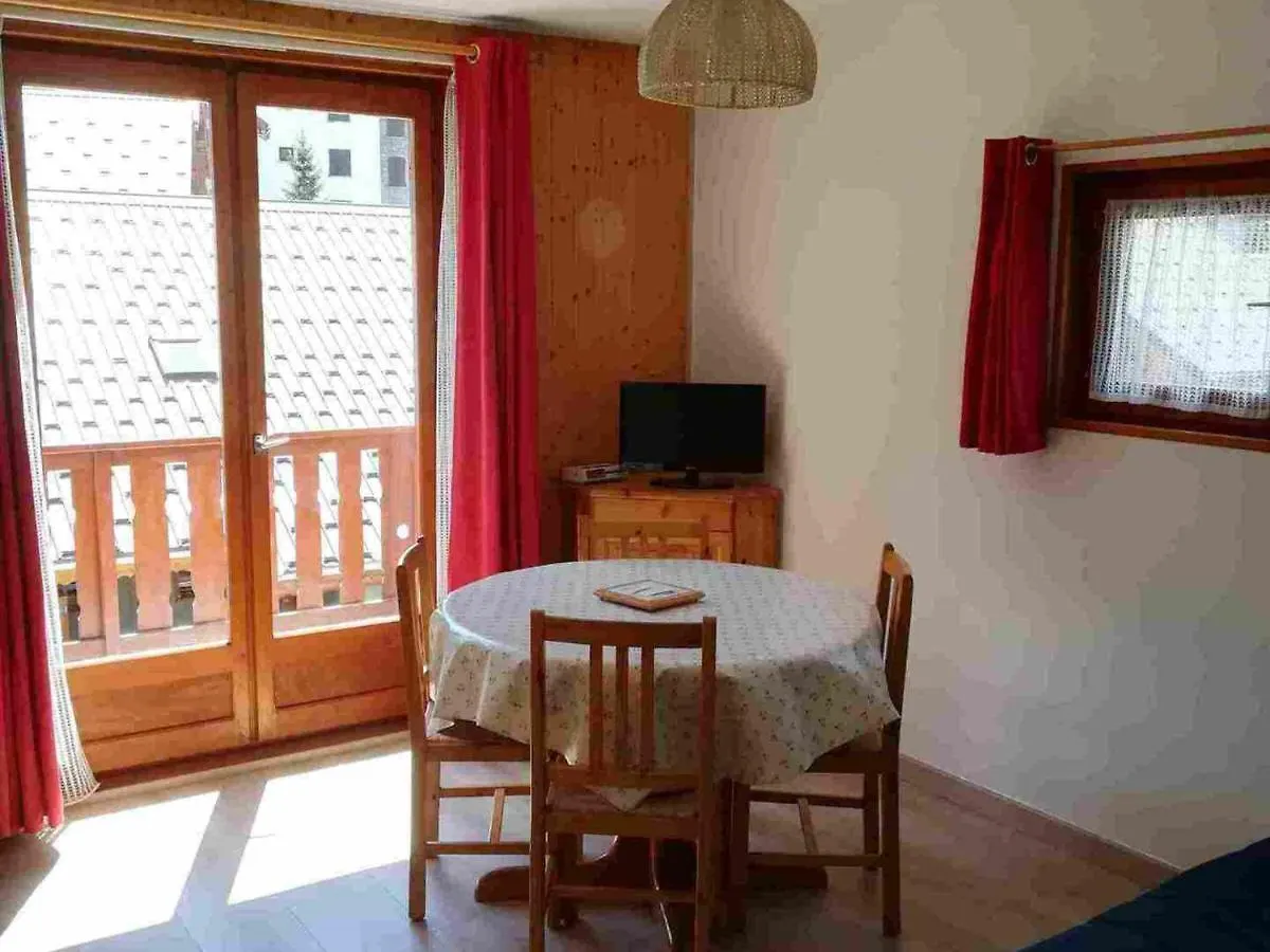 Studio Cabine 4/5 Pers 2* Avec Balcon Plein Sud Et Parking - Centre De Valloire, Proche Remontee - Fr-1-263-449 0*, Valloire France